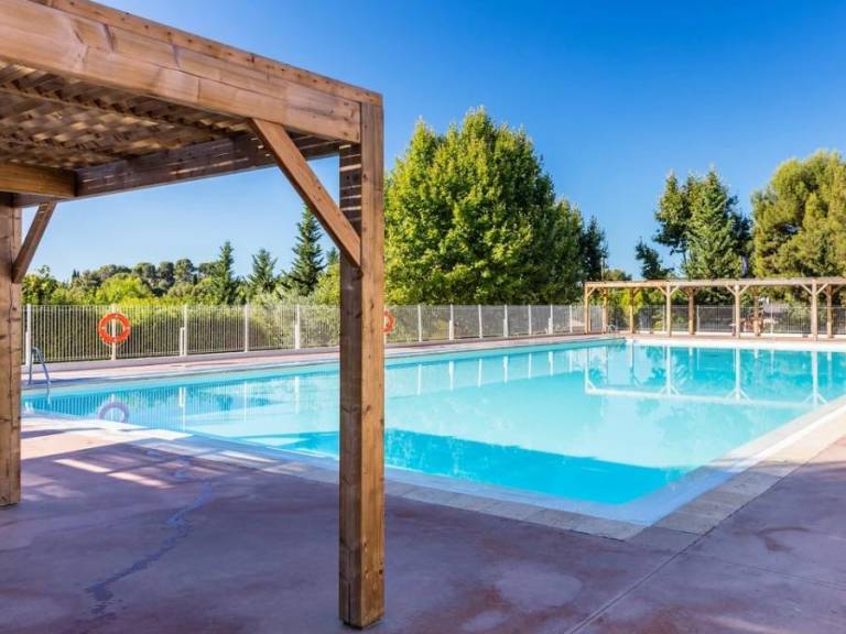 Mobile home with pool & terrace — photo 3