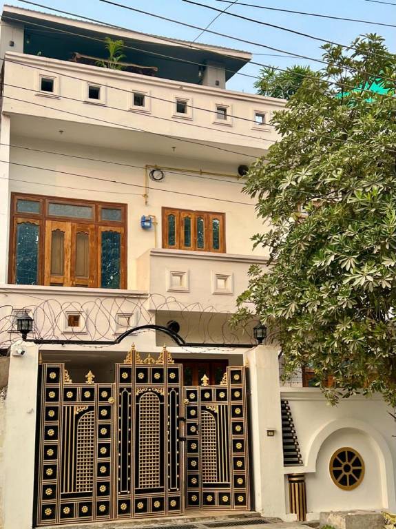 Om Kashi Villa