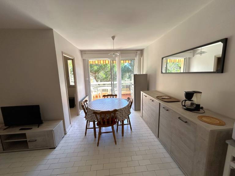 Rental apartment with 1 room for 4 persons — photo 5