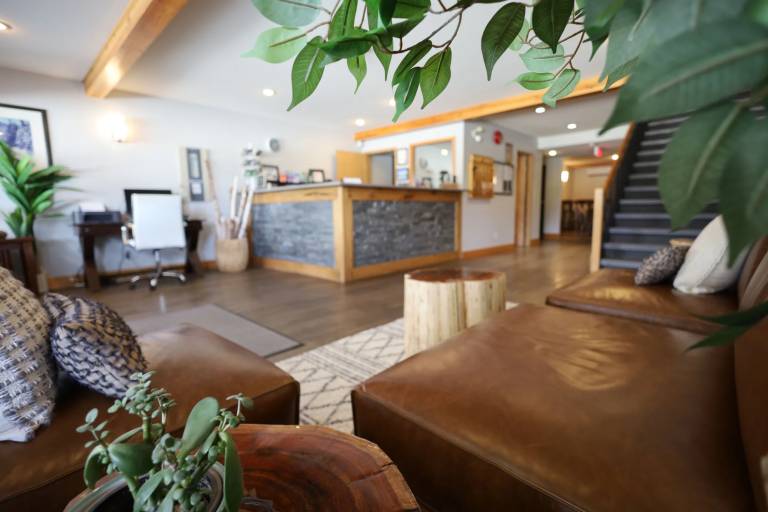 Lodge Blue River