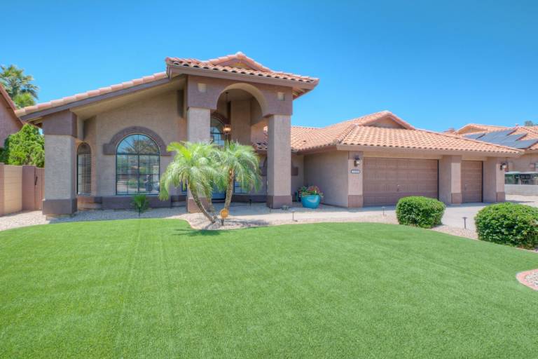 House  Arabian Views