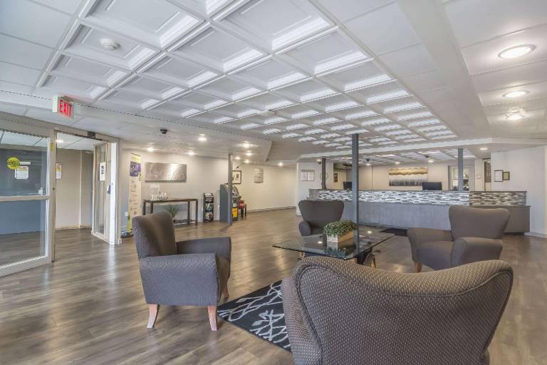 Quality Inn West Edmonton — photo 5