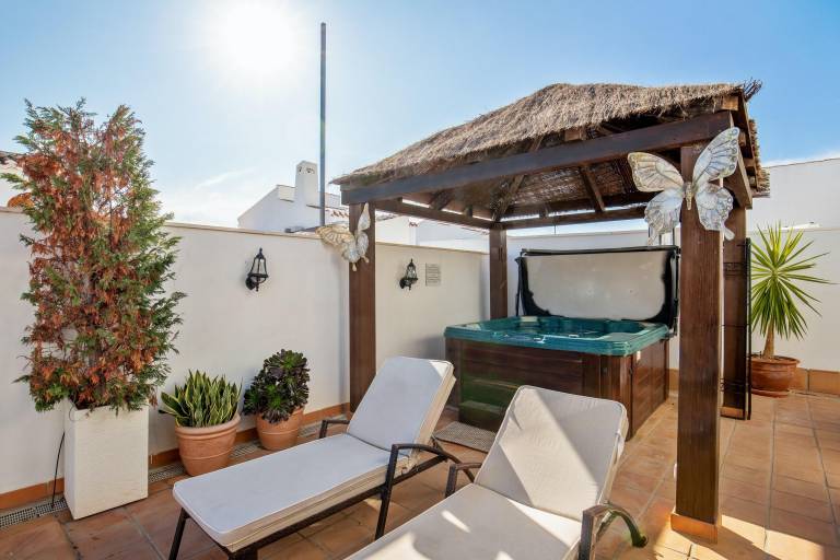 Child-friendly nice villa with sauna, private pool & yard | Mountain view | Dogs allowed — photo 3