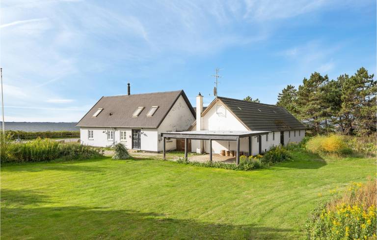 Bondegård  Stillinge Strand