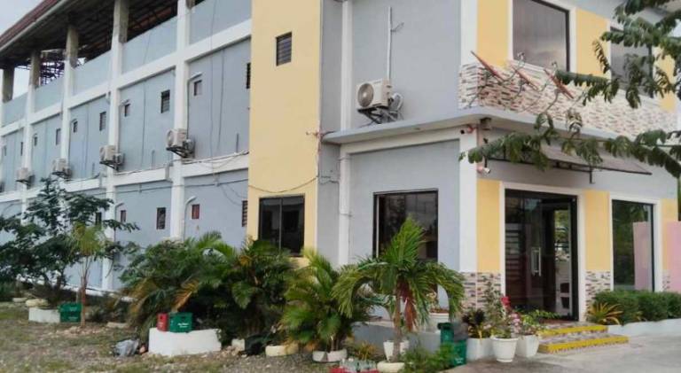 ALTHEA BIRDS NEST INN in Moalboal