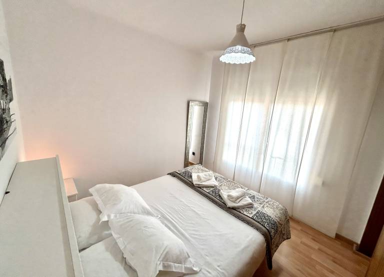 Rental apartment with patio & jacuzzi — photo 5