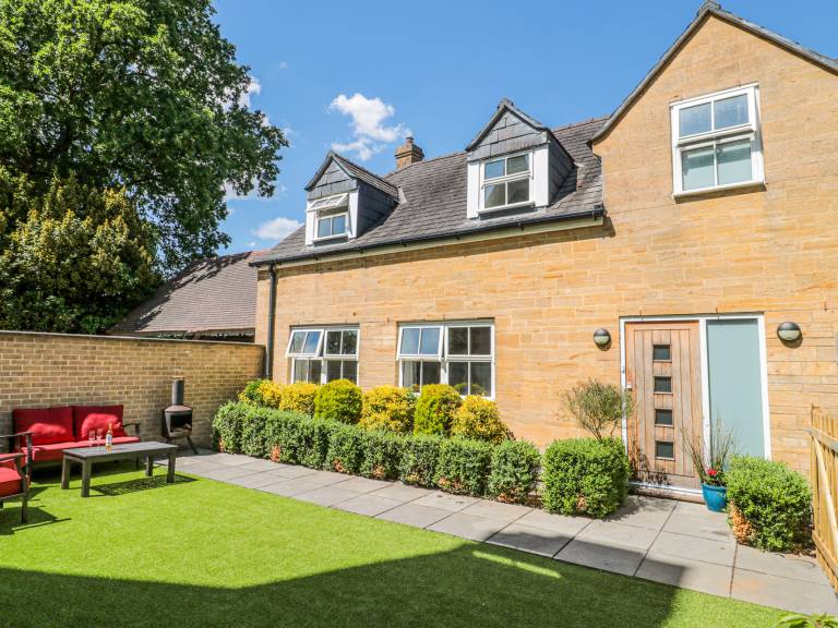 Cottage Bruton