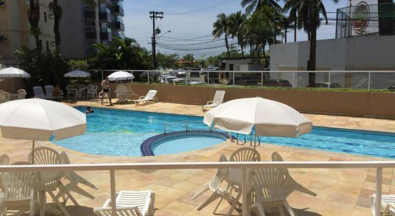 Holiday apartment with hot tub & pool in Ubatuba