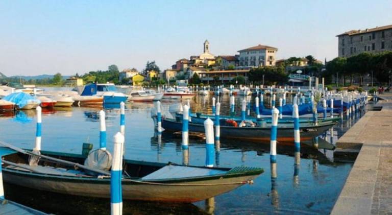 Apartment with 2 rooms for 4 persons in Iseo