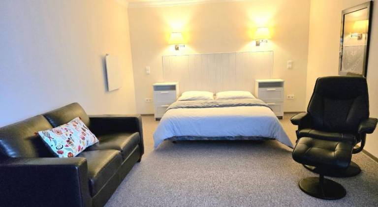 Hotel Pause Free WiFi & Free Parking