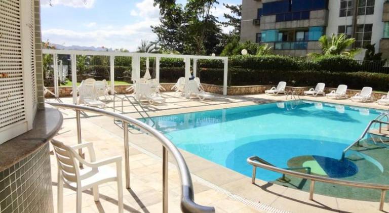 Holiday apartment with pool & hot tub | Beach nearby | Pet-friendly — photo 3