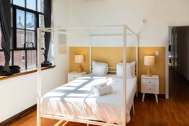 Apartment West Poplar