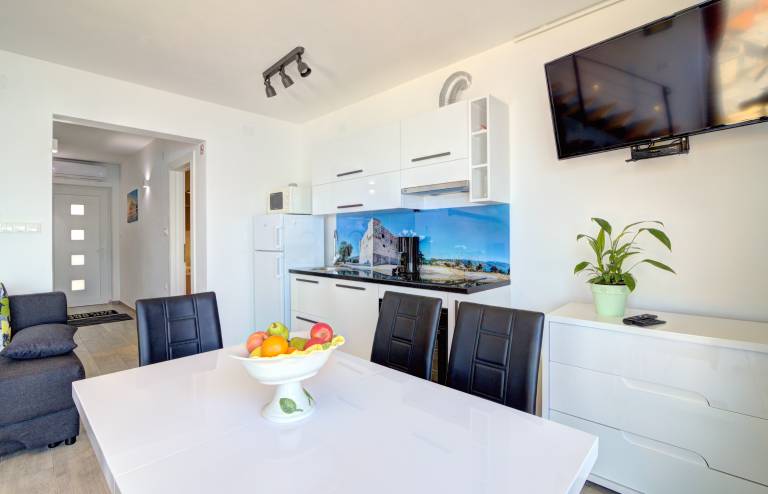 Rental apartment with patio | Sea view — photo 4