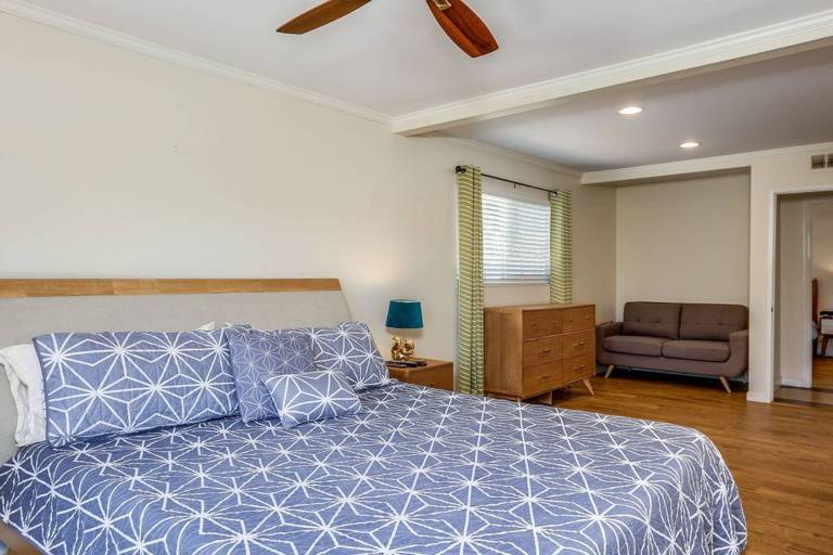 Relax at the 3BR Tranquil Oasis in Palm Springs — photo 5