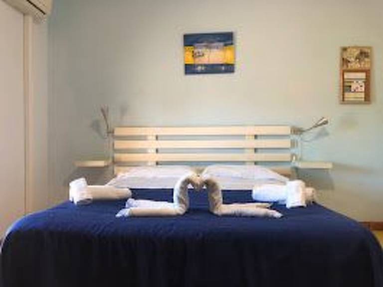 Holiday apartment with pool, terrace & garden — photo 3