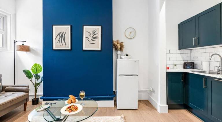 Modern and spacious maisonette — photo 5