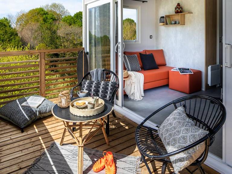 Mobile home with heated pool & terrace — photo 5