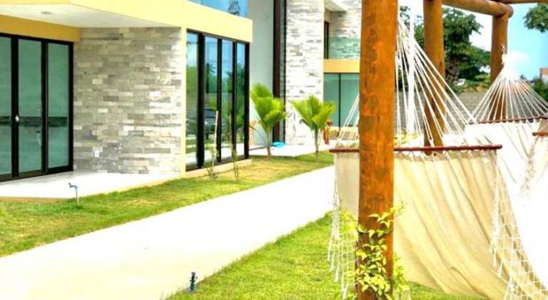 House with jacuzzi & pool | Pet-friendly — photo 4