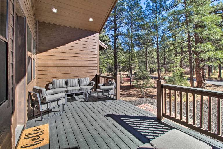 Pet-Friendly Show Low Cabin: Near Hiking! — photo 3