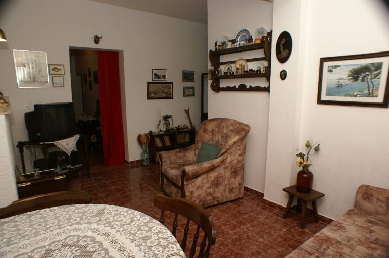 Apartment with yard, patio & grill | Close to the beach | Dogs allowed — photo 2