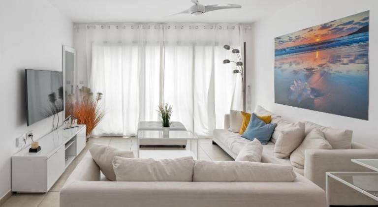 Rental apartment with pool | Next to the beach | Dogs allowed in Herzliya