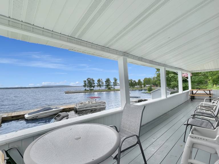 Cottage Rockwood