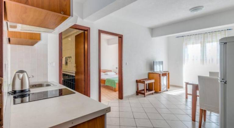 Rental apartment with 2 rooms for 6 persons — photo 3