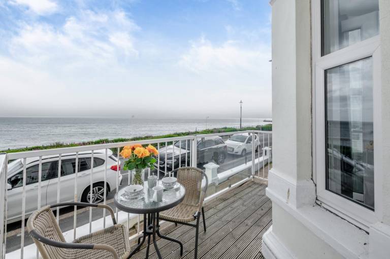 Fully equipped charming rental apartment | Next to the beach | Dogs allowed in Bridlington