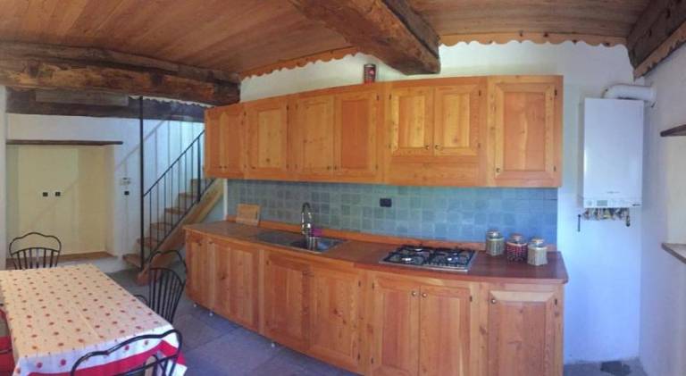 Chalet with patio, grill & garden — photo 5