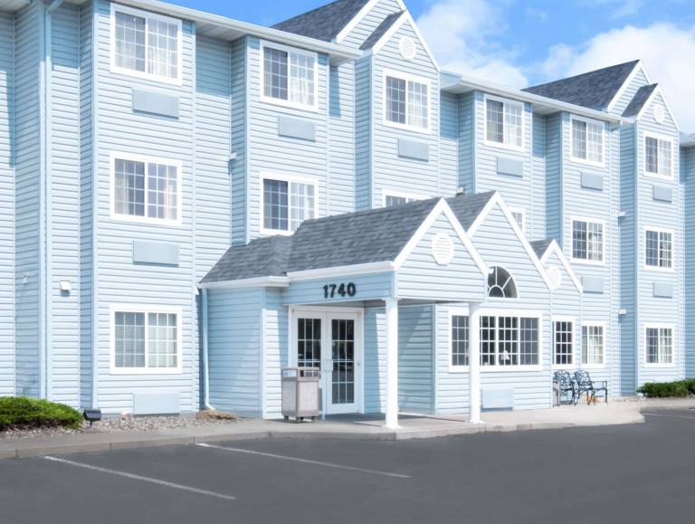 Microtel Inn & Suites by Wyndham Rapid City in Rapid City, SD