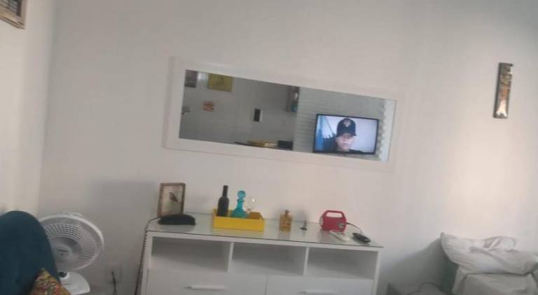 Serviced apartment with pool & garden — photo 2