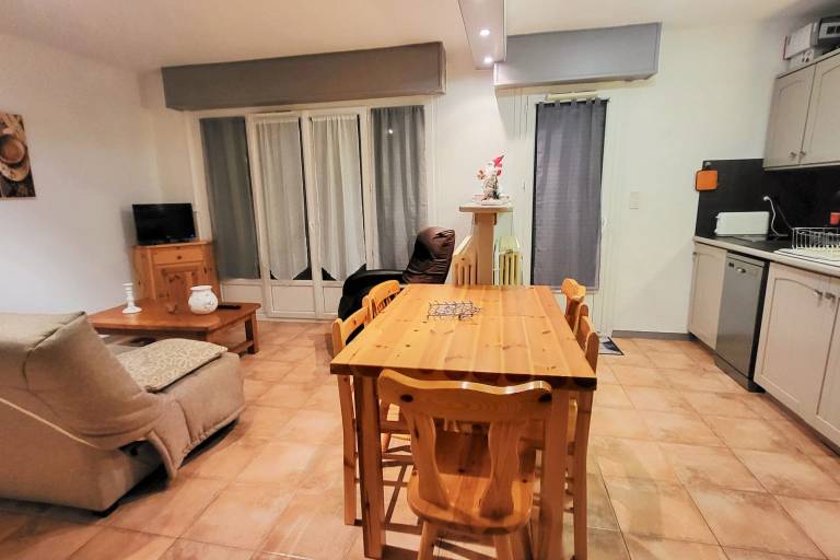 Apartment with 1 room for 6 persons — photo 2
