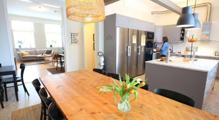 Stationshuset bed and breakfast i Ed