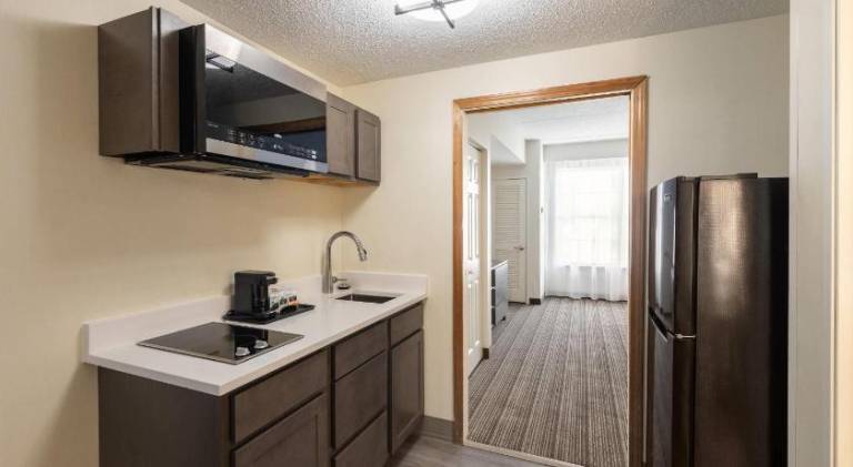 Country Inn & Suites by Radisson, Findlay, OH — photo 5