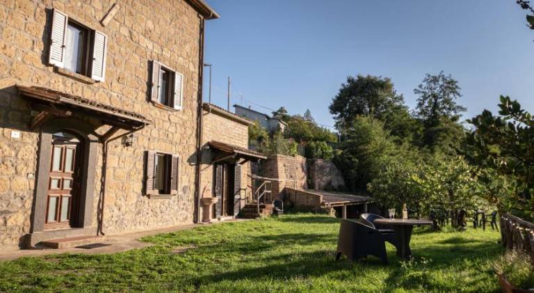 Vacation home with 3 rooms for 8 persons in Terni