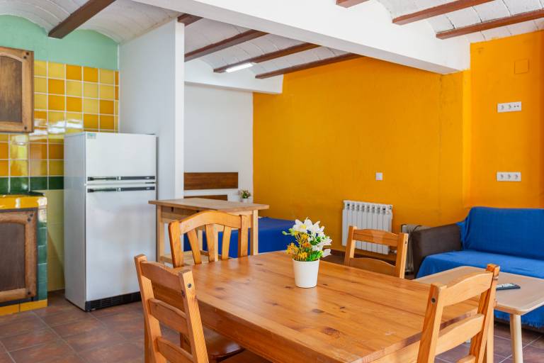 Big holiday apartment with terrace, fast internet & private pool | Mountain view | Beach nearby | Pets allowed — photo 5