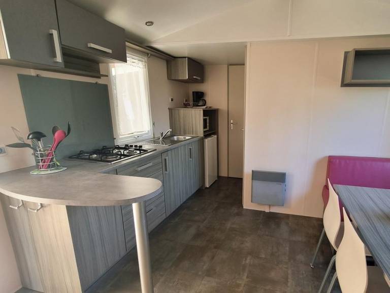 Mobile home with patio & heated pool | Dogs allowed — photo 5