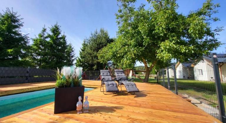 Vacation home with pool — photo 5