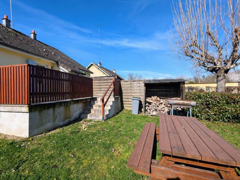 Cottage with yard & BBQ — photo 4