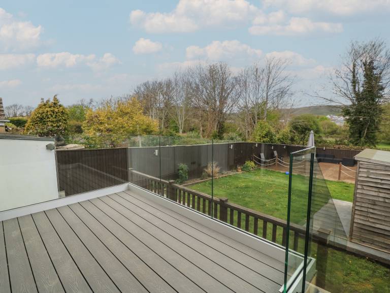 Cottage with garden | Beach view — photo 2