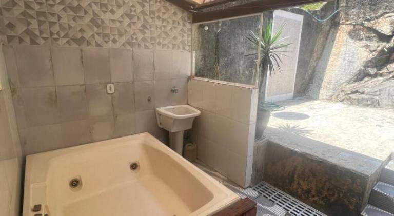 Nice vacation home with hot tub | Pets are welcome — photo 2