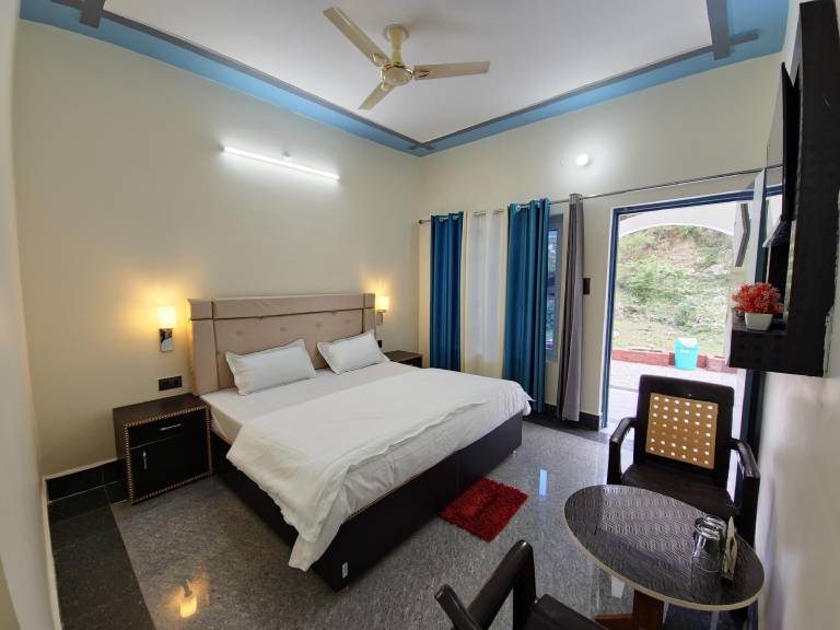 Charming vacation home with barbeque & terrace | Good for workation | Pets are welcome — photo 2