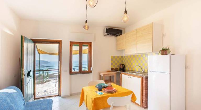 Apartment with 1 room for 4 persons — photo 4