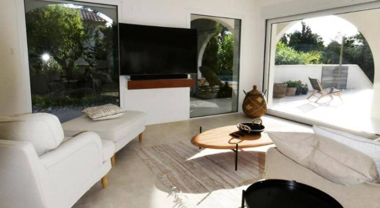 Villa with private pool, garden & BBQ | Perfect for remote work — photo 2