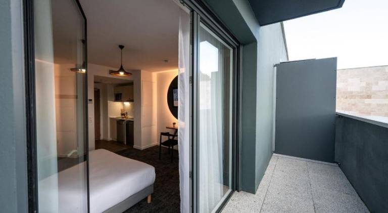 Serviced apartment with pool | Pets allowed — photo 4