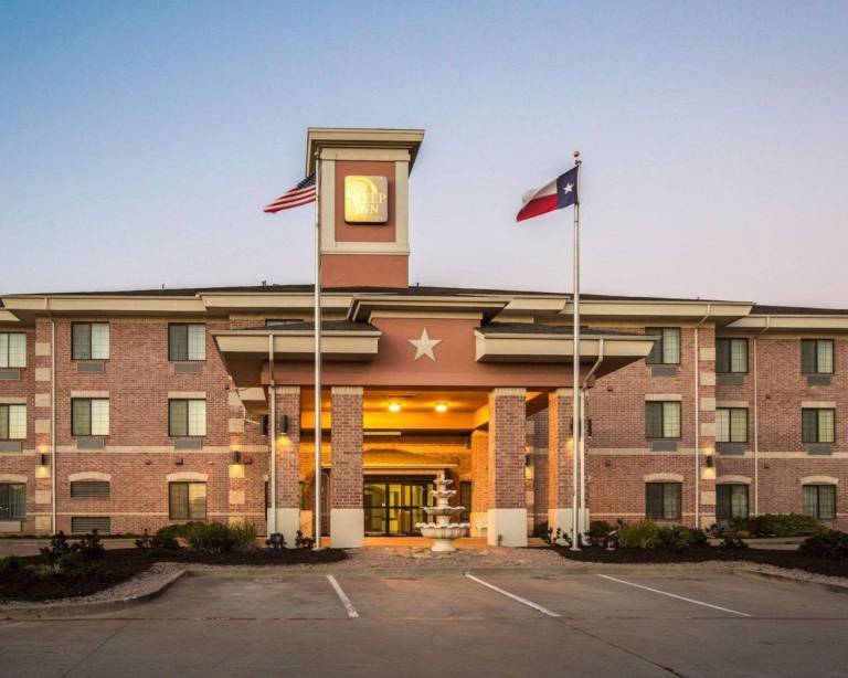 Sleep Inn & Suites Hewitt South Waco