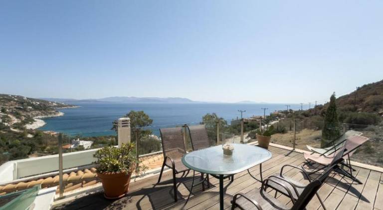 House with 3 rooms for 6 persons in Marathon