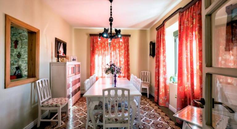 Children-friendly lovely house with pool, terrace & BBQ | Suitable for remote work | Pets are welcome — photo 4