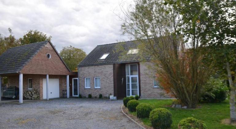 Vacation home with 3 rooms for 6 persons in Dinant