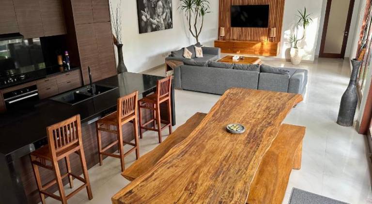 Villa with garden & pool | Perfect for remote work | Dogs allowed — photo 3